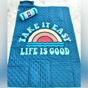 Life Is Good Reversible Portable Blanket “Take It Easy” roll design w/straps